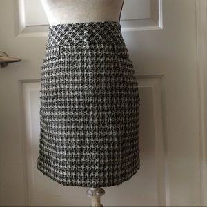 Ann Taylor LOFT skirt w/lining